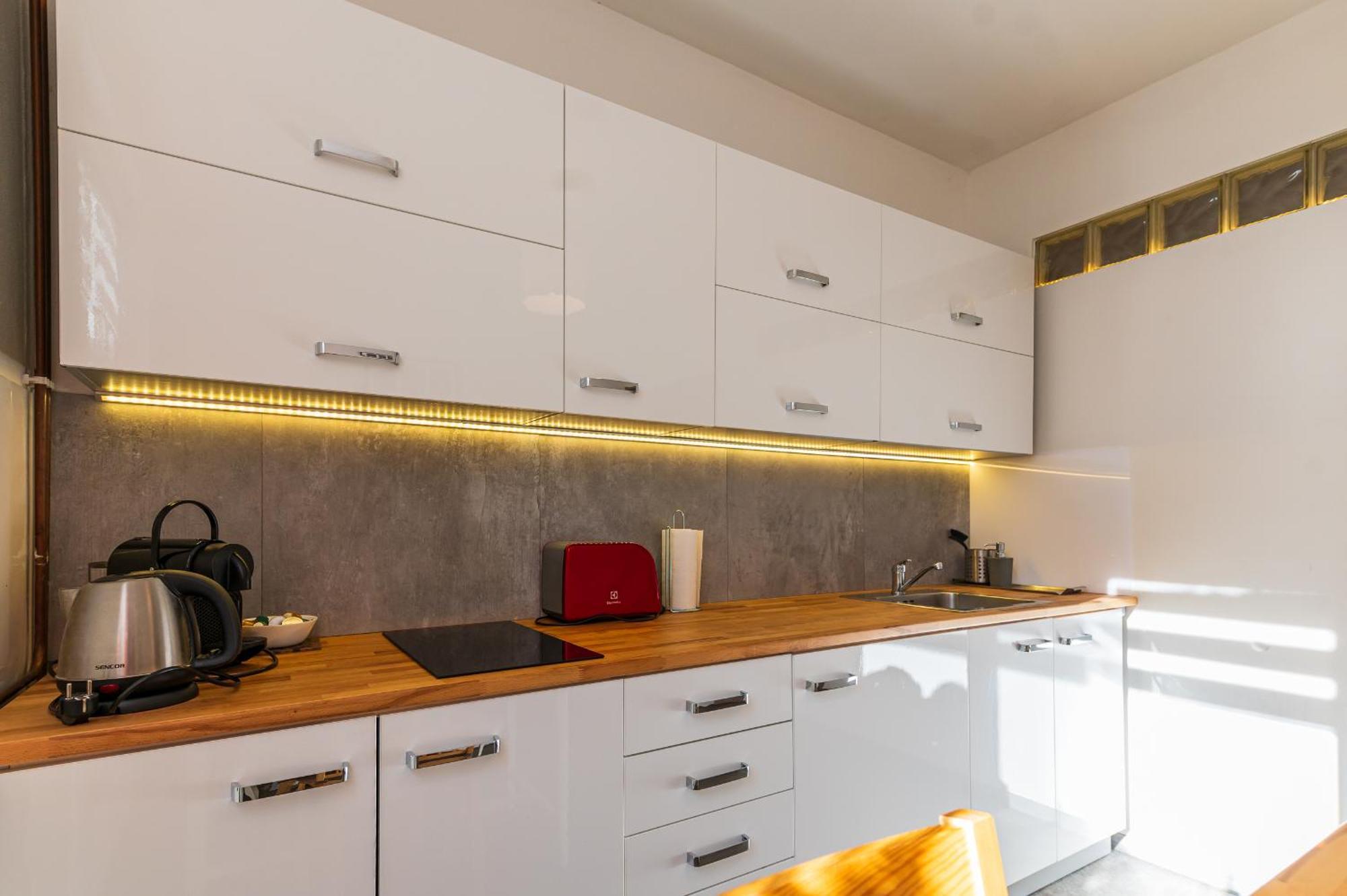 Ubytovani Na Samote - Apartman U Tesaru Komarice Экстерьер фото